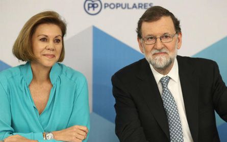 Mariano Rajoy, junto a María Dolores de Cospedal (izquierda). Mariano Rajoy, junto a María Dolores de Cospedal (izquierda).