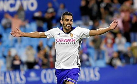 El delantero gallego suma 23 goles con el Real Zaragoza. El delantero gallego suma 23 goles con el Real Zaragoza.