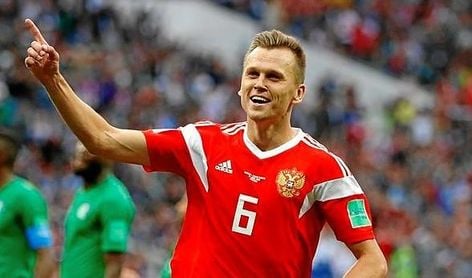 Chéryshev celebra uno de sus tantos frente a Arabia Saudí. Chéryshev celebra uno de sus tantos frente a Arabia Saudí.
