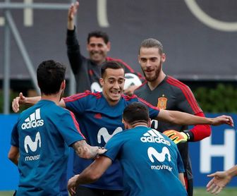 España busca goles ante el muro iraní España busca goles ante el muro iraní