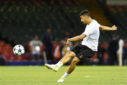 Khedira da la bienvenida a Cristiano: "Hoy es un día especial" Khedira da la bienvenida a Cristiano: "Hoy es un día especial"