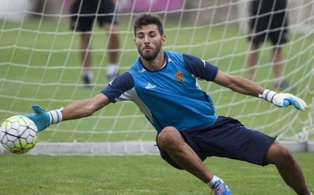 Álvaro Ratón durante un entrenamiento con el Real Zaragoza. Álvaro Ratón durante un entrenamiento con el Real Zaragoza.