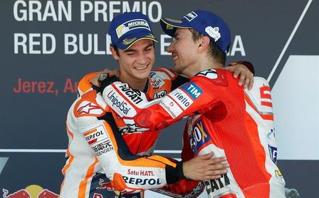 Lorenzo dice que le hubiera gustado que Pedrosa "siguiera unos cuantos años" Lorenzo dice que le hubiera gustado que Pedrosa "siguiera unos cuantos años"