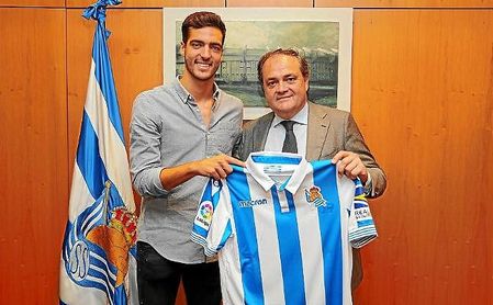 Mikel Merino, nuevo jugador de la Real Sociedad. Mikel Merino, nuevo jugador de la Real Sociedad.