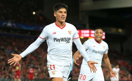 Correa celebra un gol anotado con la camiseta sevillista. Correa celebra un gol anotado con la camiseta sevillista.