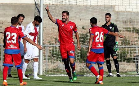 5-1. El Numancia doblega claramente al Huesca 5-1. El Numancia doblega claramente al Huesca