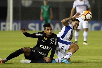 Botafogo busca remontar en casa ante Nacional pendiente de ´Gatito´ Botafogo busca remontar en casa ante Nacional pendiente de ´Gatito´