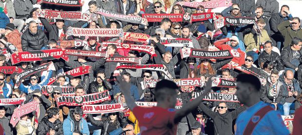 Vallecas recibe al Sevilla con la alfombra roja Vallecas recibe al Sevilla con la alfombra roja