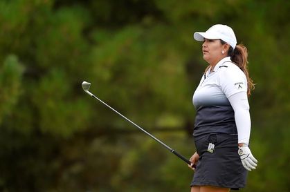 Lizette Salas mantiene el liderato en el torneo de Indianápolis de golf Lizette Salas mantiene el liderato en el torneo de Indianápolis de golf