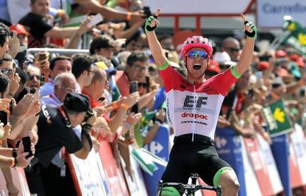 Clarke, invencible en Roquetas y Kwiatkowski cede el maillot rojo a Molard Clarke, invencible en Roquetas y Kwiatkowski cede el maillot rojo a Molard