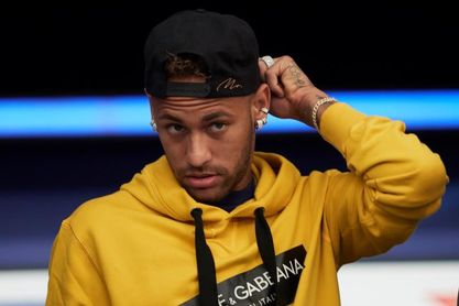 El Barça niega haber pagado comisión a Cury por la salida de Neymar al PSG El Barça niega haber pagado comisión a Cury por la salida de Neymar al PSG