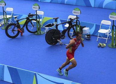 Jairo Ruiz y Daniel Molina lideran a España en el Mundial paratriatlón de Australia Jairo Ruiz y Daniel Molina lideran a España en el Mundial paratriatlón de Australia