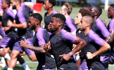 Tottenham y Liverpool pugnan esta jornada por el título de aspirante Tottenham y Liverpool pugnan esta jornada por el título de aspirante