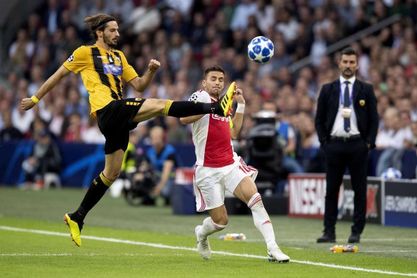 3-0. Un espectacular Tagliafico tumba al AEK y da la primera victoria al Ajax 3-0. Un espectacular Tagliafico tumba al AEK y da la primera victoria al Ajax