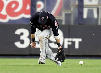 5-3. Kluber lanza sólido para los Indios, campeones de División 5-3. Kluber lanza sólido para los Indios, campeones de División