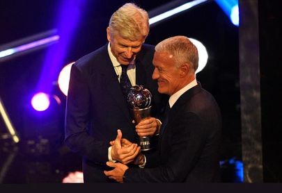 Didier Deschamps se lleva el The Best a mejor entrenador Didier Deschamps se lleva el The Best a mejor entrenador