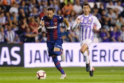 2-1. El Real Valladolid lucha sin descanso y suma su primera victoria 2-1. El Real Valladolid lucha sin descanso y suma su primera victoria