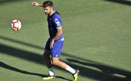 Barragán no trabajó con el grupo. Barragán no trabajó con el grupo.