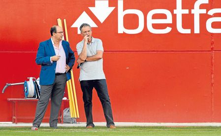 Castro y Caparrós están felices, pero no quieren que haya un ´exceso de azúcar´. Castro y Caparrós están felices, pero no quieren que haya un ´exceso de azúcar´.
