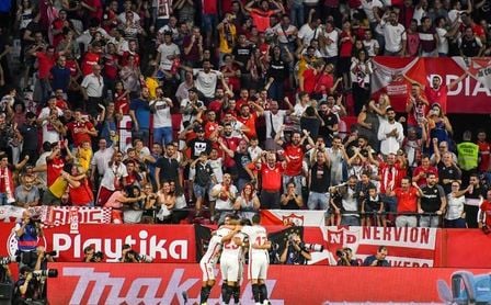 El Sevilla empezará a compensar a sus socios por jugarse la Supercopa en Tánger El Sevilla empezará a compensar a sus socios por jugarse la Supercopa en Tánger