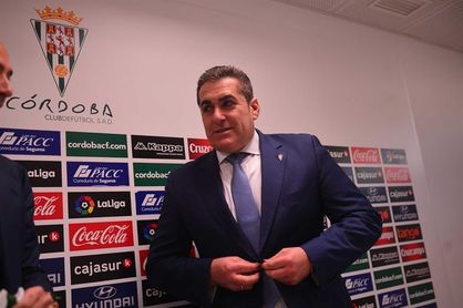 Elche y Córdoba buscan aliviar su situación en la Copa Elche y Córdoba buscan aliviar su situación en la Copa