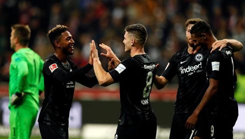 El serbio Jovic fulmina al Düsseldorf con un "repóquer" de goles El serbio Jovic fulmina al Düsseldorf con un "repóquer" de goles