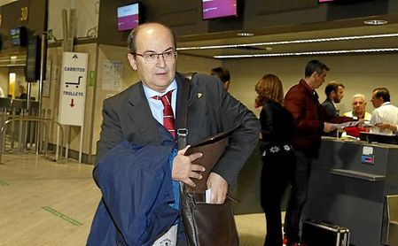 Castro dice que la secretaría técnica no deja de analizar el mercado. Castro dice que la secretaría técnica no deja de analizar el mercado.