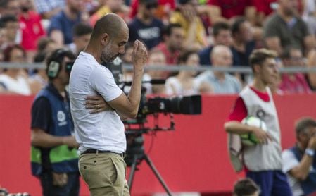 Guardiola fichó por el City... siendo entrenador del Bayern Guardiola fichó por el City... siendo entrenador del Bayern