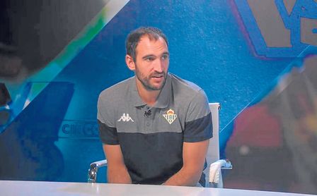 El base catalán Dani Rodríguez acudió a la televisión oficial del Betis esta semana. El base catalán Dani Rodríguez acudió a la televisión oficial del Betis esta semana.
