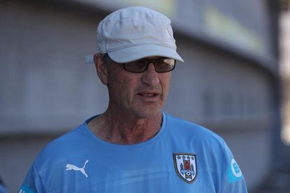 "Si ganamos dos partidos todo uruguayo se ilusiona", dice el seleccionador del equipo femenino sub´17 "Si ganamos dos partidos todo uruguayo se ilusiona", dice el seleccionador del equipo femenino sub´17