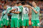 La segunda línea golea a la primera