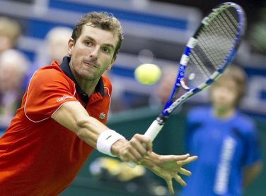 Benneteau matiza sus acusaciones sobre Federer "el más grande" Benneteau matiza sus acusaciones sobre Federer "el más grande"