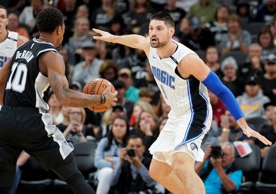 111-106. Vucevic aporta 30 puntos en la victoria de los Magic 111-106. Vucevic aporta 30 puntos en la victoria de los Magic