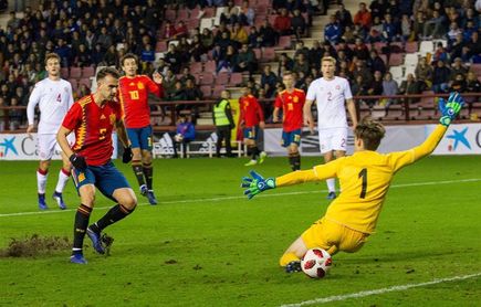 4-1. España y Borja Mayoral marcan territorio 4-1. España y Borja Mayoral marcan territorio