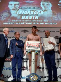Gavin no da el peso y Kerman retiene el título pero se juega opciones de Mundial Gavin no da el peso y Kerman retiene el título pero se juega opciones de Mundial