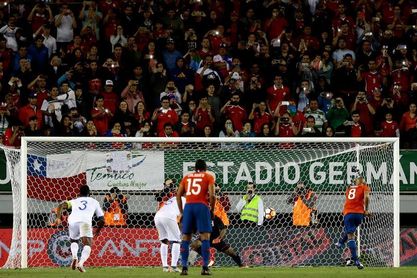 4-1. Chile golea a Honduras con un doblete de Vidal, y Rueda toma aire 4-1. Chile golea a Honduras con un doblete de Vidal, y Rueda toma aire