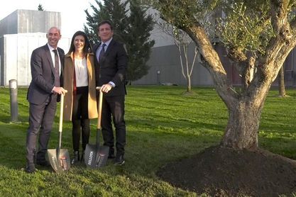 La RFEF y Conmebol, unidos por la paz y el encuentro de los pueblos La RFEF y Conmebol, unidos por la paz y el encuentro de los pueblos