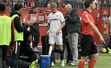Kjaer, tras ser sustituido ante el Girona. Kjaer, tras ser sustituido ante el Girona.
