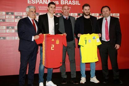 El desafío de fútbol sala entre España y Brasil se presenta en Las Rozas El desafío de fútbol sala entre España y Brasil se presenta en Las Rozas