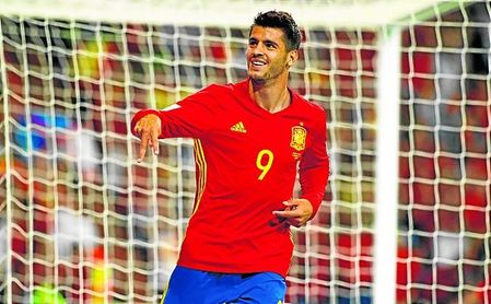 El internacional español Álvaro Morata quiere volver a jugar en España. El internacional español Álvaro Morata quiere volver a jugar en España.
