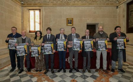 El XLIV Abierto Internacional de Ajedrez ´Ciudad de Sevilla´ acogerá a 300 ajedrecistas de primer nivel. El XLIV Abierto Internacional de Ajedrez ´Ciudad de Sevilla´ acogerá a 300 ajedrecistas de primer nivel.