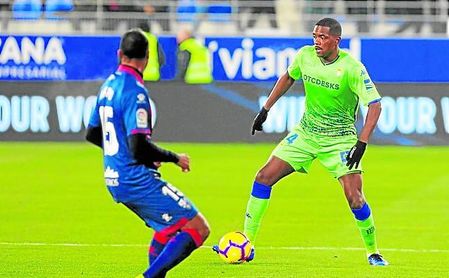 Carvalho, en el partido de Liga ante el Huesca. Carvalho, en el partido de Liga ante el Huesca.