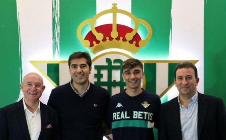 El Betis renueva a Robert hasta 2024 El Betis renueva a Robert hasta 2024