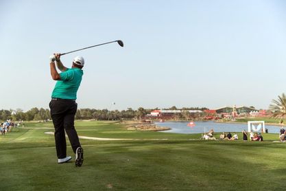 Shane Lowry aumenta su ventaja, Larrazábal es cuarto a cinco golpes Shane Lowry aumenta su ventaja, Larrazábal es cuarto a cinco golpes
