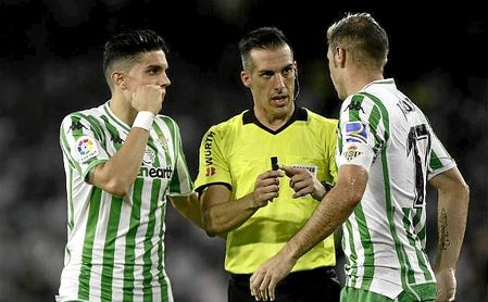 Estrada Fernández volverá a arbitrar al Betis en LaLiga. Estrada Fernández volverá a arbitrar al Betis en LaLiga.