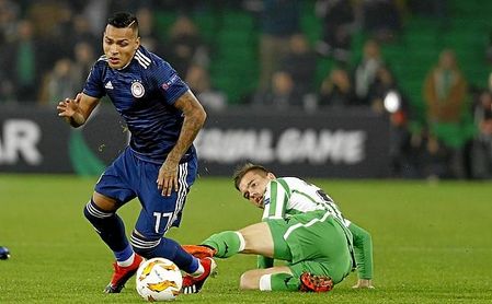 Nahuel jugó con el Olympiacos ante el Betis en Europa League. Nahuel jugó con el Olympiacos ante el Betis en Europa League.