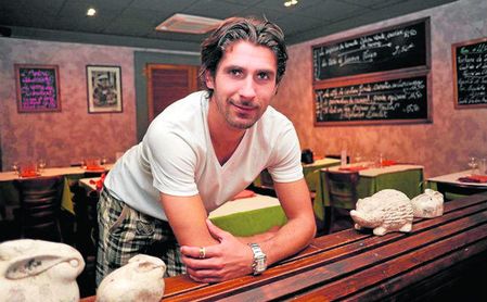 Julien Escudé ha atendido la llamada de ESTADIO para analizar al equipo bretón, al que conoce a la perfección por su pasado rojinegro. Julien Escudé ha atendido la llamada de ESTADIO para analizar al equipo bretón, al que conoce a la perfección por su pasado rojinegro.