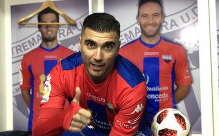 Reyes: "Lo más importante es volver a jugar y ayudar al equipo". Reyes: "Lo más importante es volver a jugar y ayudar al equipo".