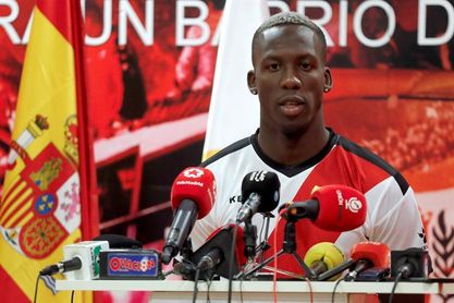 Advíncula y Di Santo animan el derbi frente al Atlético en redes sociales Advíncula y Di Santo animan el derbi frente al Atlético en redes sociales