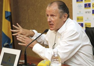Joaquín Costa: "Al acabar la Euroliga desaparecerá el fantasma del descenso" Joaquín Costa: "Al acabar la Euroliga desaparecerá el fantasma del descenso"